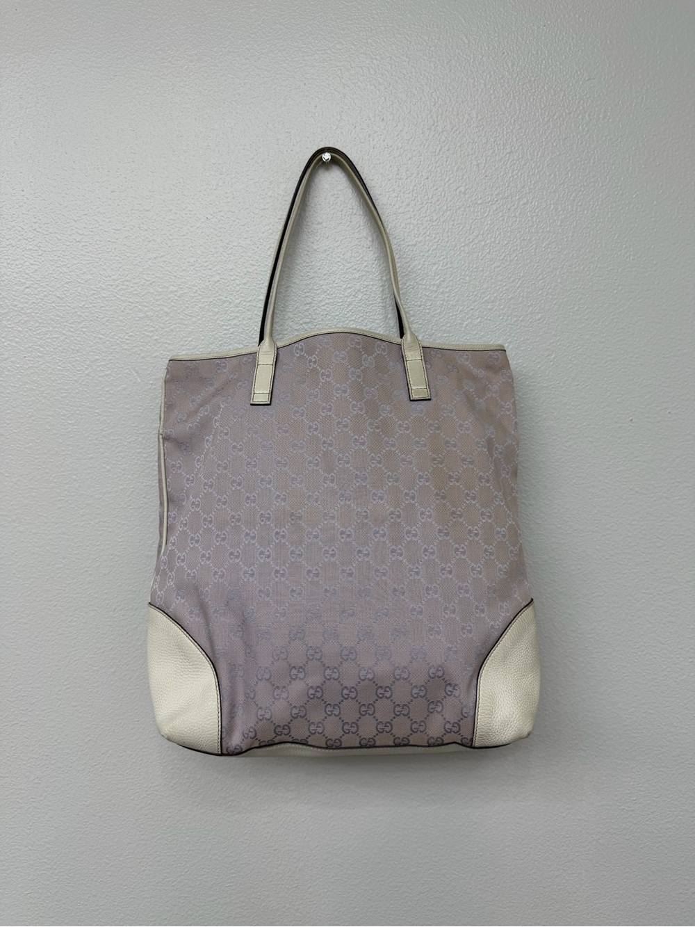 Rare Lilac Gucci GG Canvas Eclipse Tote Bag